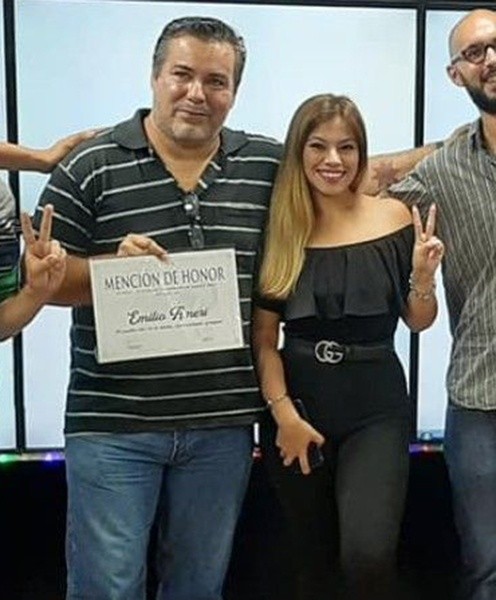 Juan Ameri y su novia Celeste Burgos. 