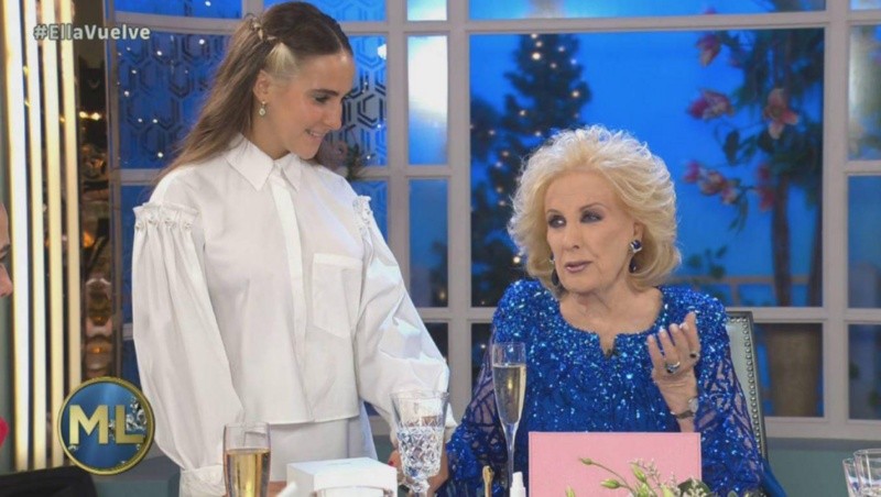 Ambar de Benedictis junto a Mirtha Legrand