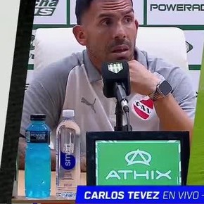 El ácido cruce de Carlos Tevez con un periodista luego del triunfo de Independiente